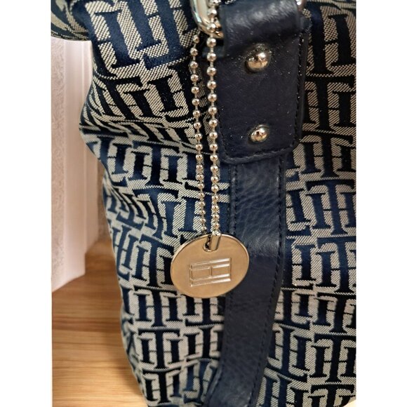 Tommy Hilfiger Large Monogram Shoulder Tote Bag - Picture 10 of 16